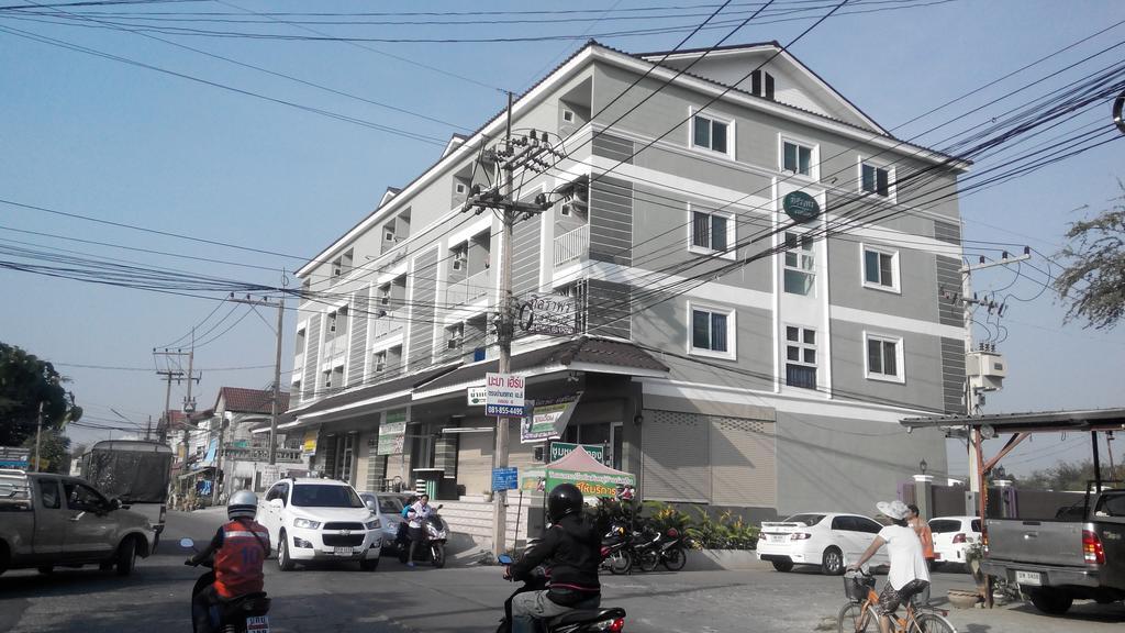 Tisaraporn Resident Motel Ban Khlong Song Room photo